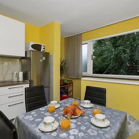 Apartment Apartment Mendy *