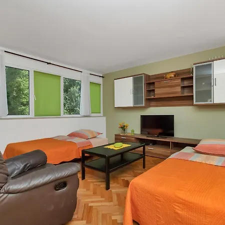 Apartment Mendy Apartment Makarska