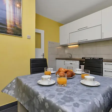 Apartment Mendy