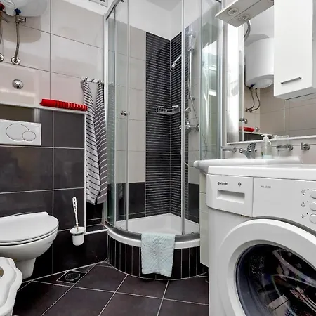 Apartment Mendy 马卡尔斯卡